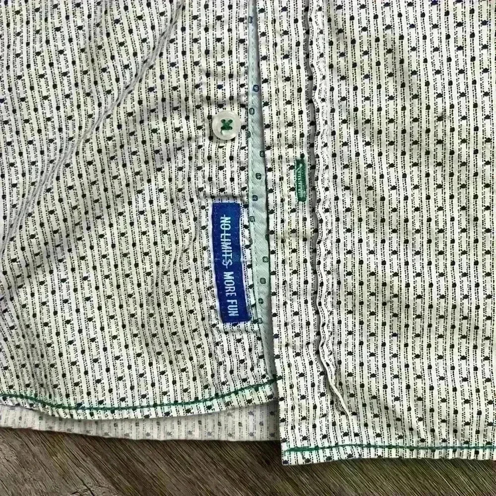 Men’s button up short sleeve shirt - Picture 4 of 7